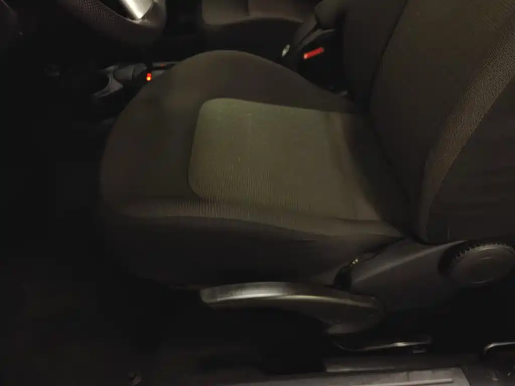 Volkswagen Beetle 2010 2008 2.0 AT Standard