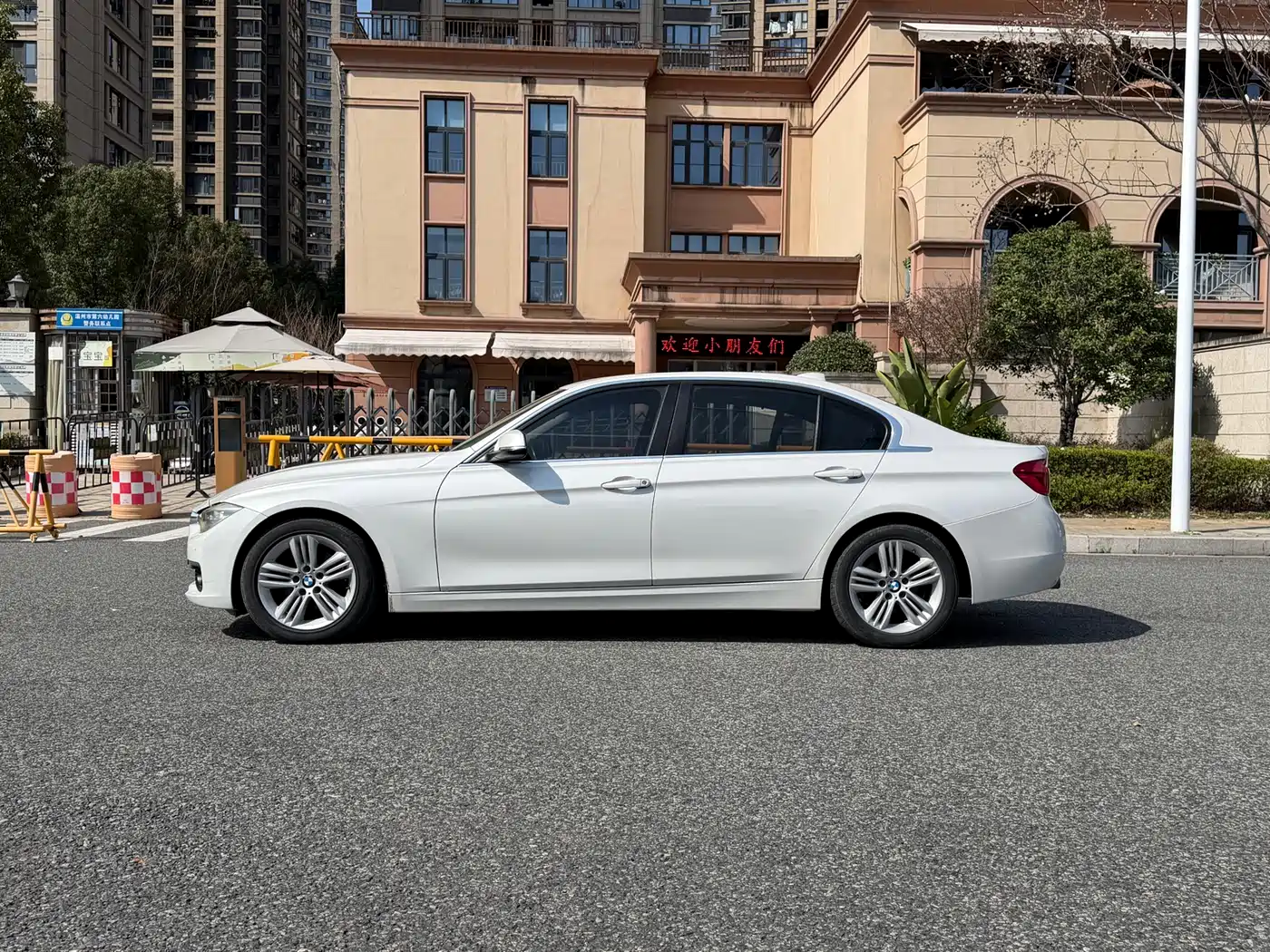 BMW 3 Series 2017 320Li Fashion фото 7