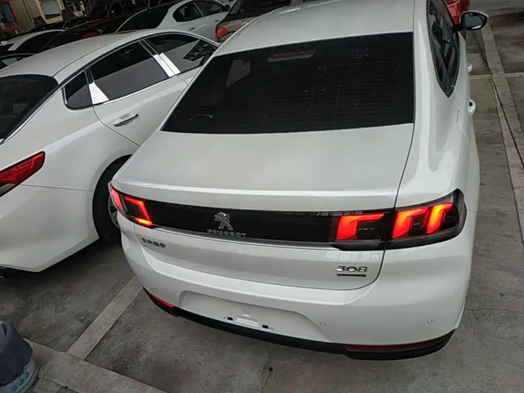 صورة 6 - Peugeot 308