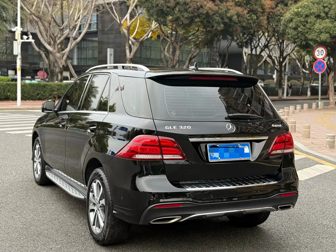 MERCEDES-BENZ GLE
