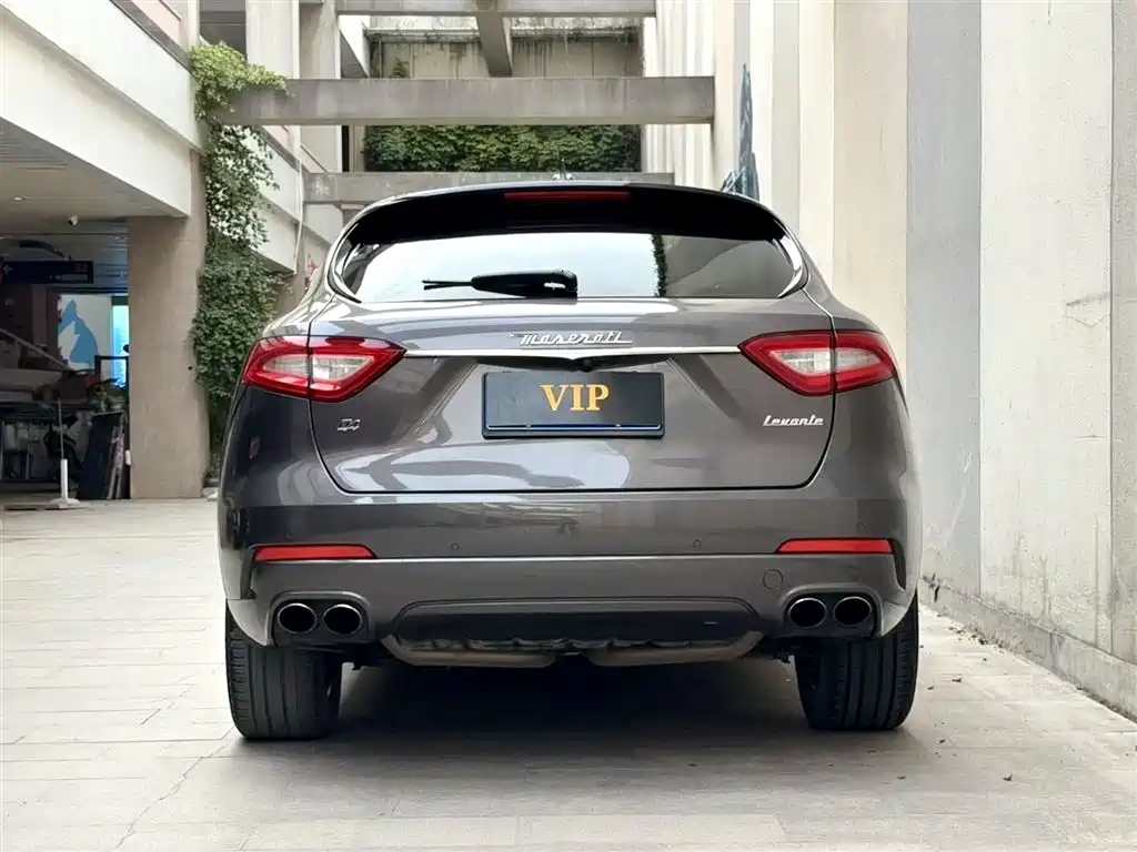 MASERATI LEVANTE