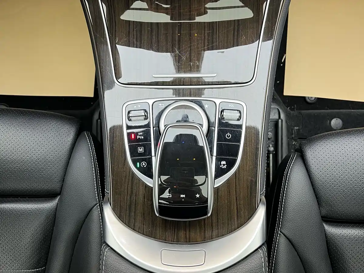 Mercedes-Benz GLC 2019 GLC 260 4MATIC Dynamic фото 23