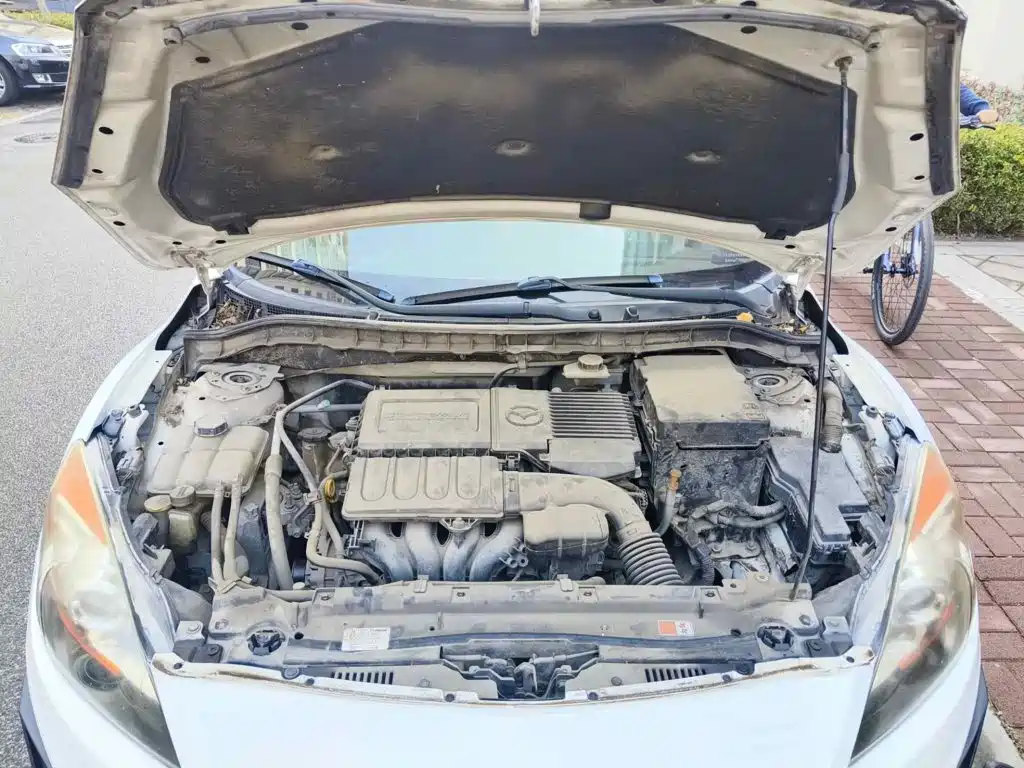 Mazda Mazda3 Axela 2013 2011 Sedan 1.6L Automatic Comfort