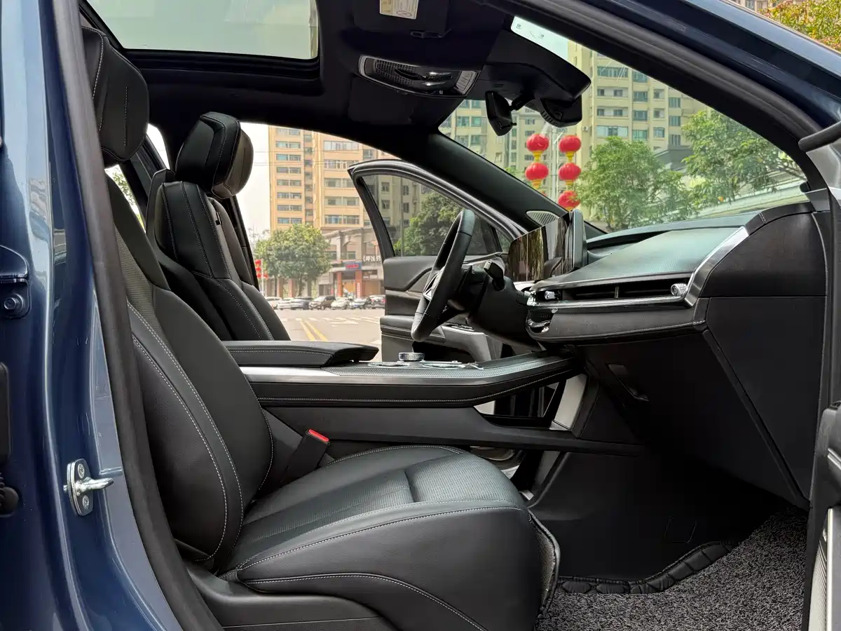 Cadillac XT5 2024 2025 2.0T Premium Model