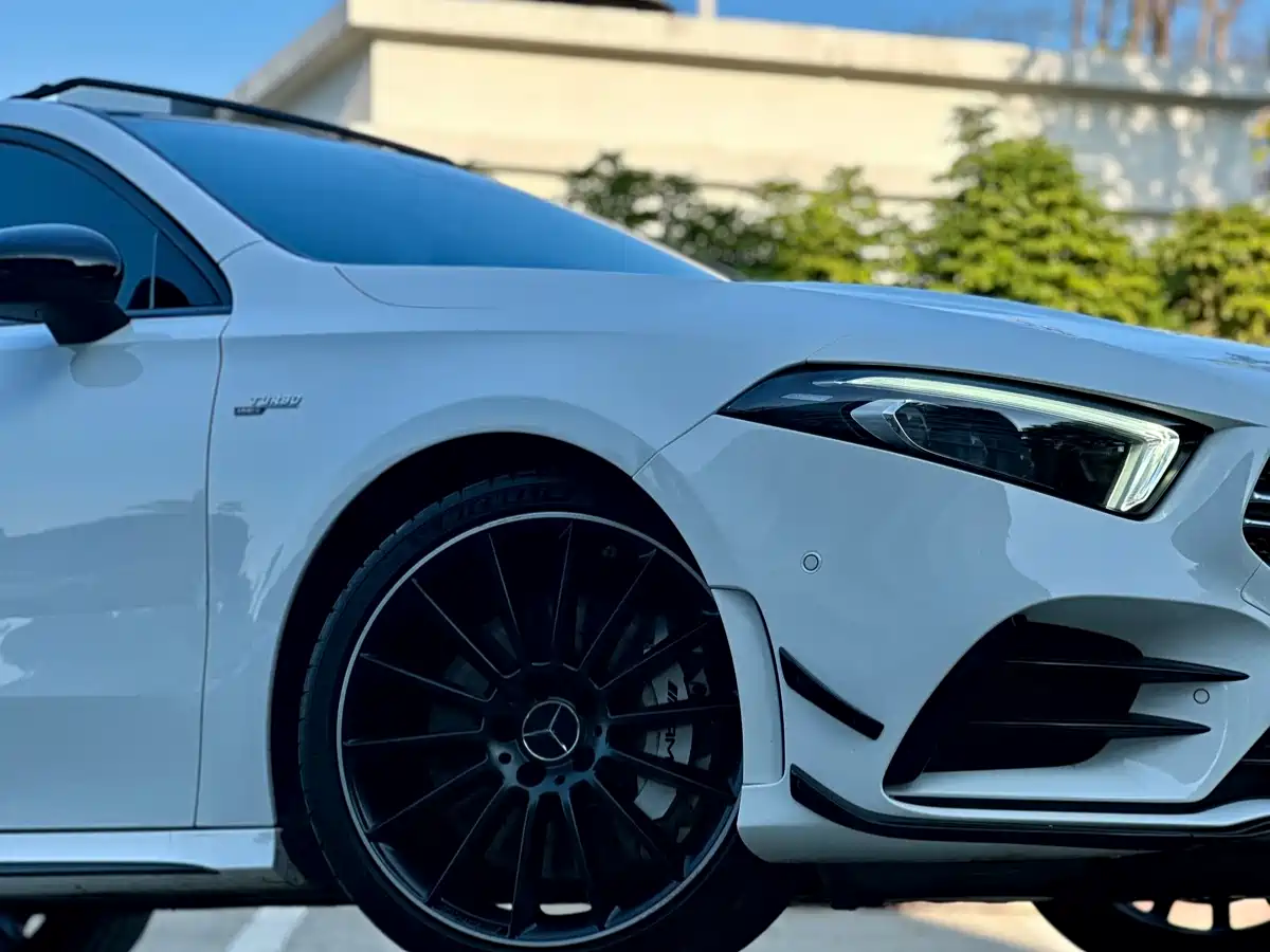 Mercedes-Benz A-Class AMG 2020 AMG A 35 L 4MATIC фото 8