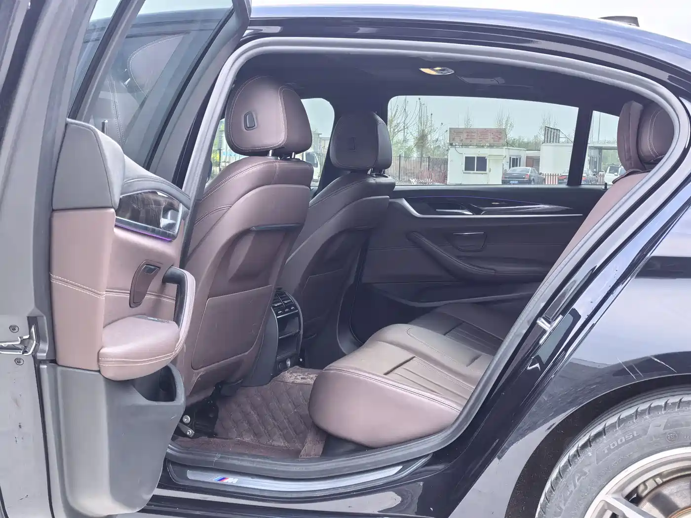 BMW 5 Series 2019 525Li M Sport Package фото 8