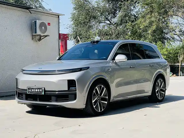 Li Auto Li L8 2024