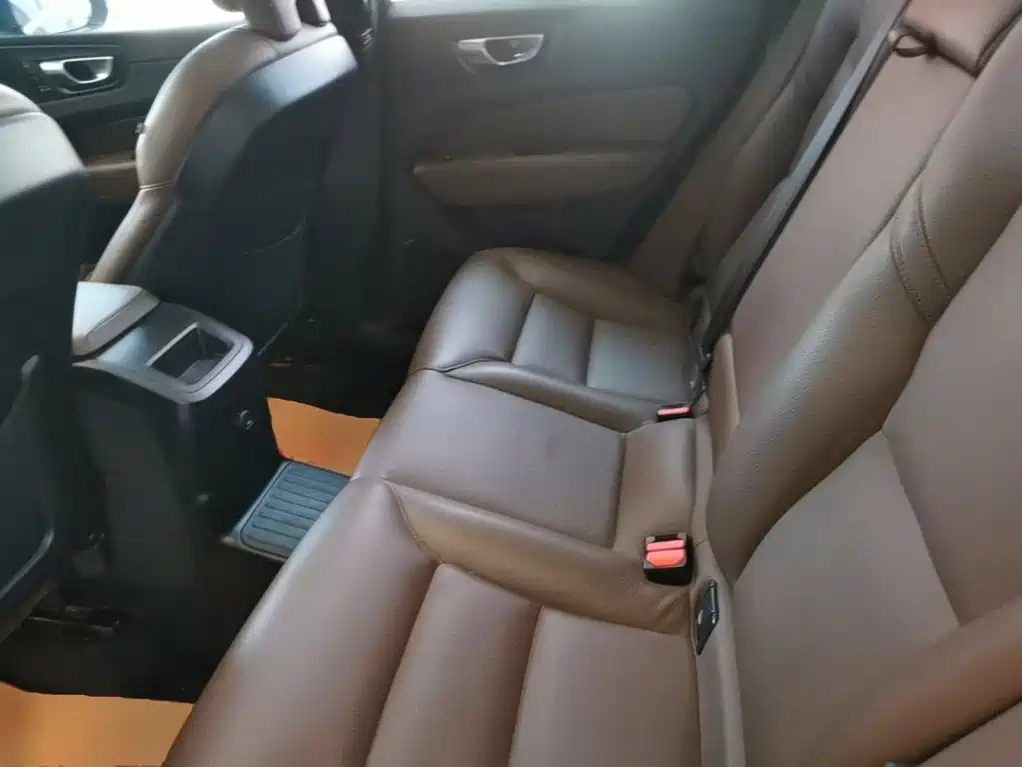 Volvo XC60 Plug-in Hybrid 2023 2024 T8 PHEV Long Range AWD Smart Elite Luxury Edition