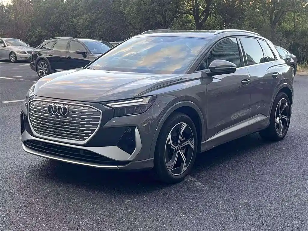 Audi Q4 e-tron 2024 40 e-tron Creation Edition