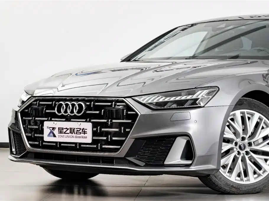 Audi A7L 2024 45TFSI S-line Dream Edition Crystal Package фото 3