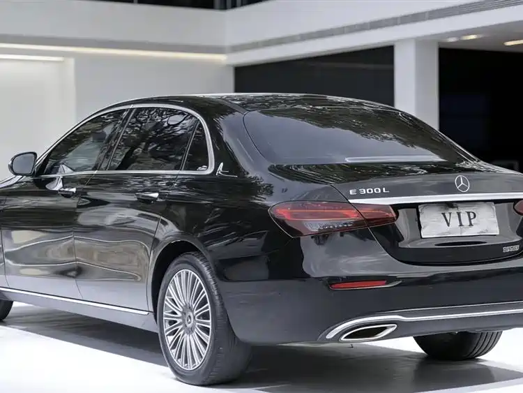 Mercedes-Benz E-Class 2022 E 300 L Premium фото 5