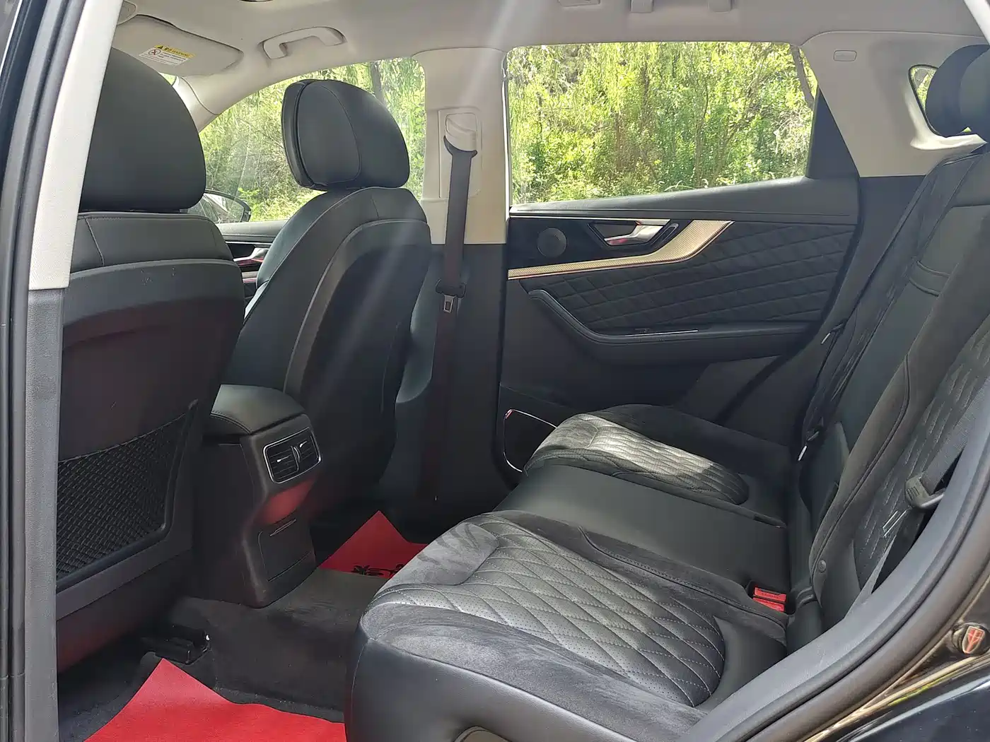 Hongqi HS5 2019 2.0T Smart Connect Enjoy Edition фото 11