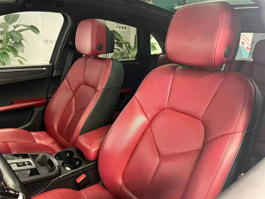 Porsche Macan 2023 Macan 2.0T фото 11