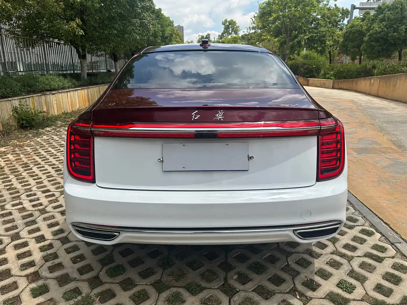 Hongqi H9 2020 2.0T Smart Connection Qi Chang Edition фото 8