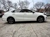 Фото 7 - Kia K3