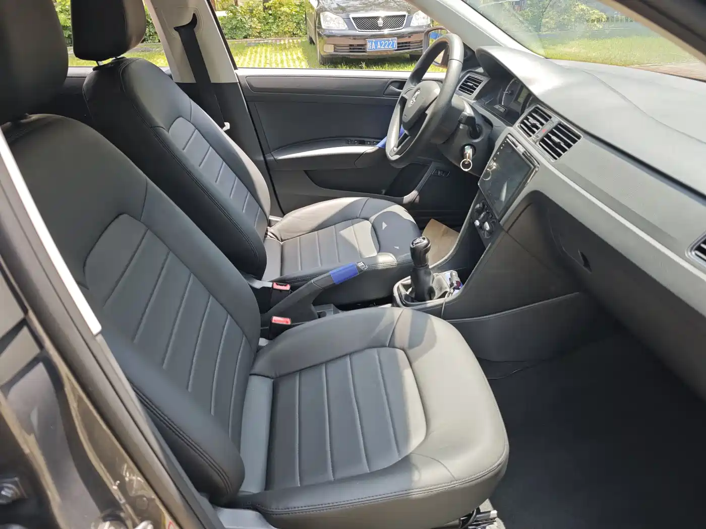 Škoda Rapid 2018 1.6L Manual Standard Edition фото 14