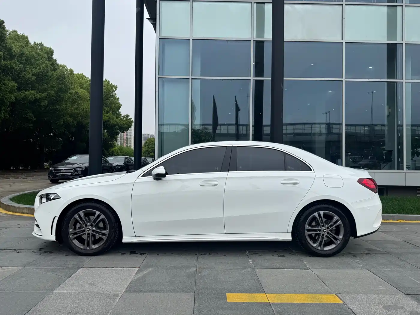 MERCEDES-BENZ A CLASS