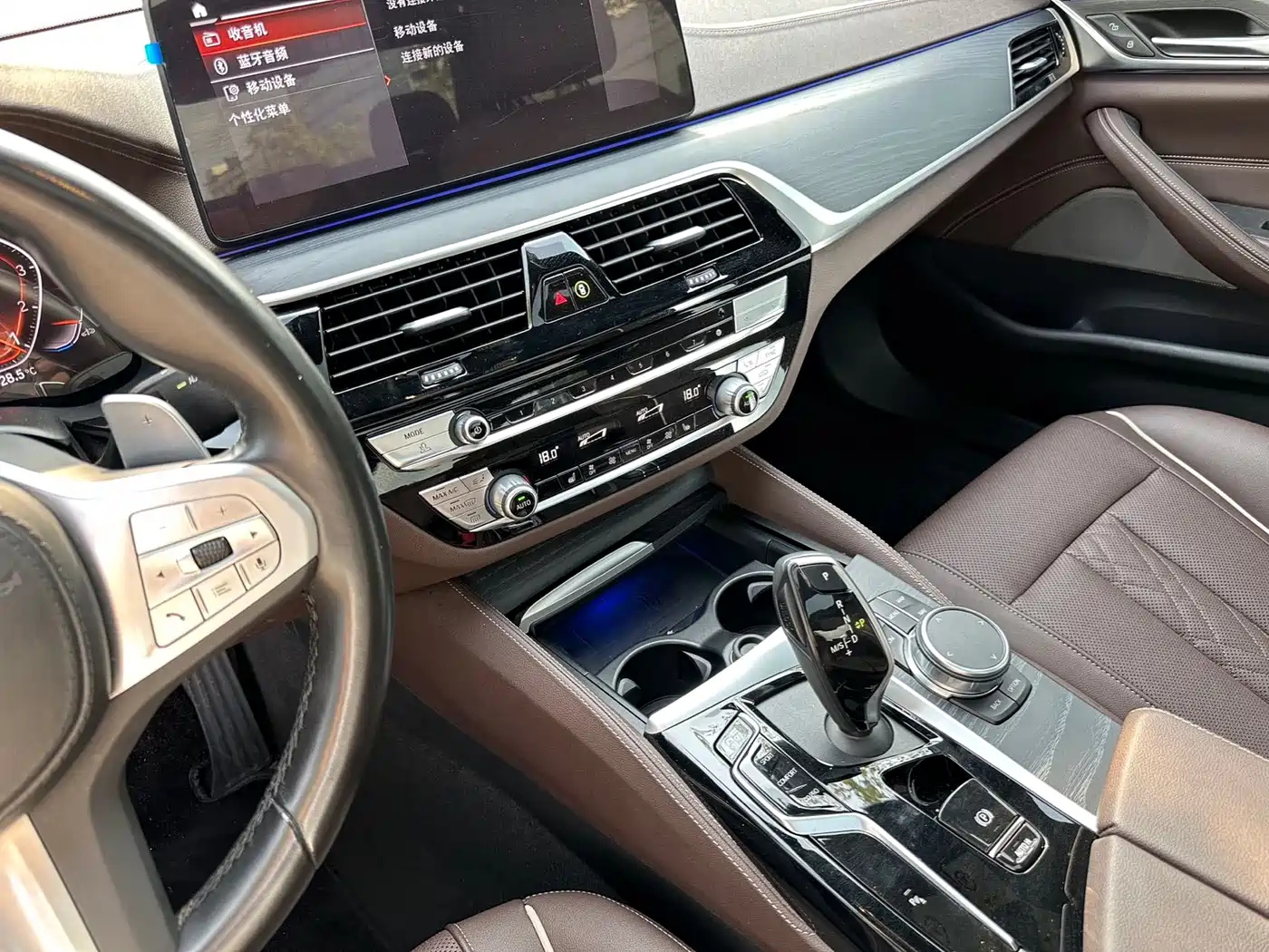 BMW 5 Series 2023 530Li Leading M Sport Package фото 9