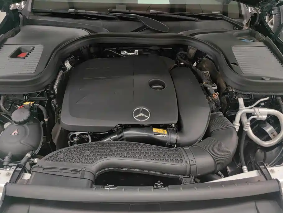 Фото 10 - Mercedes-Benz GLC