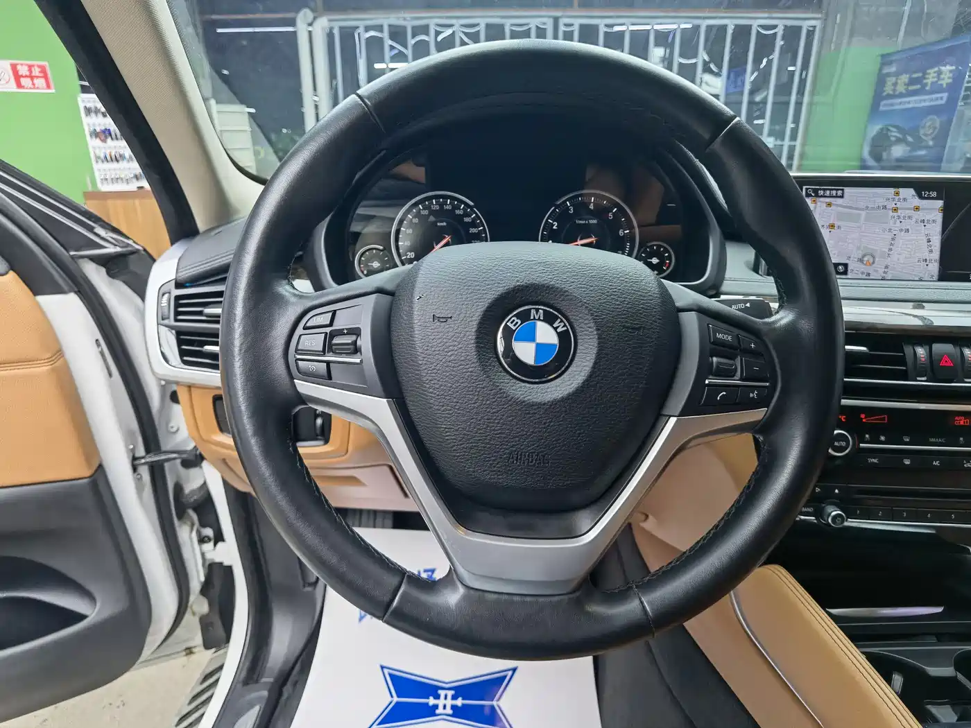 BMW X6 2018 xDrive28i фото 10