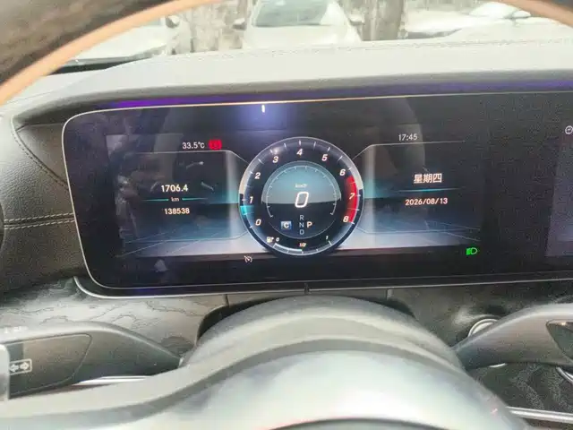 Mercedes-Benz E-Class 2019 E 300 L Sport Fashion — фото 4
