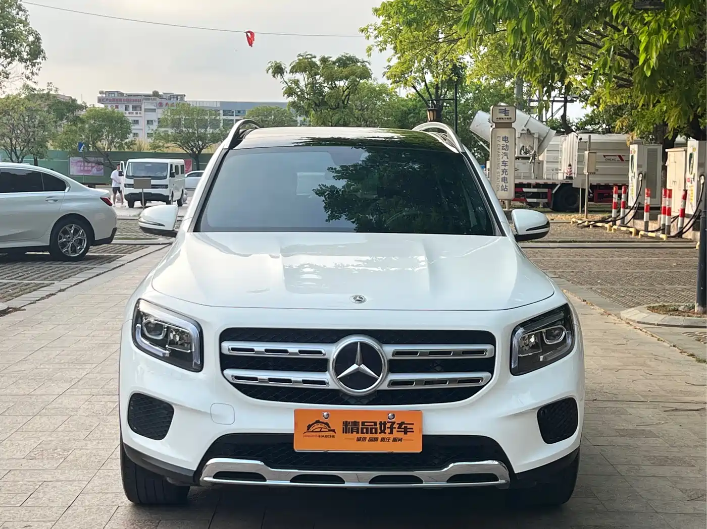 Mercedes-Benz GLB 2023 GLB 220 Dynamic фото 2