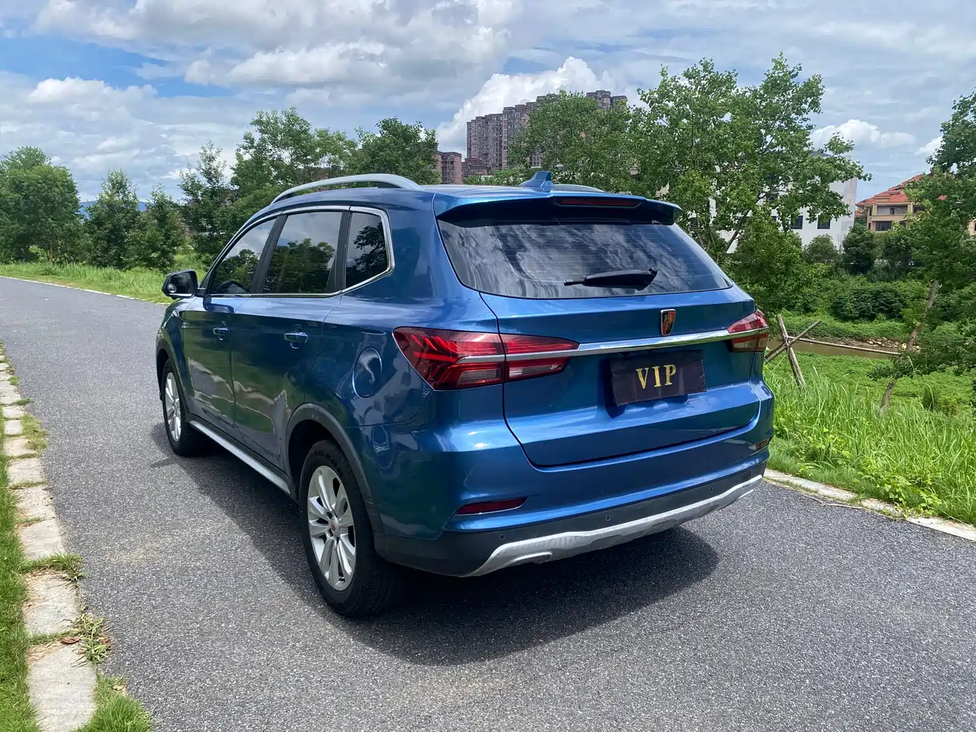 Фото 7 - Roewe RX5