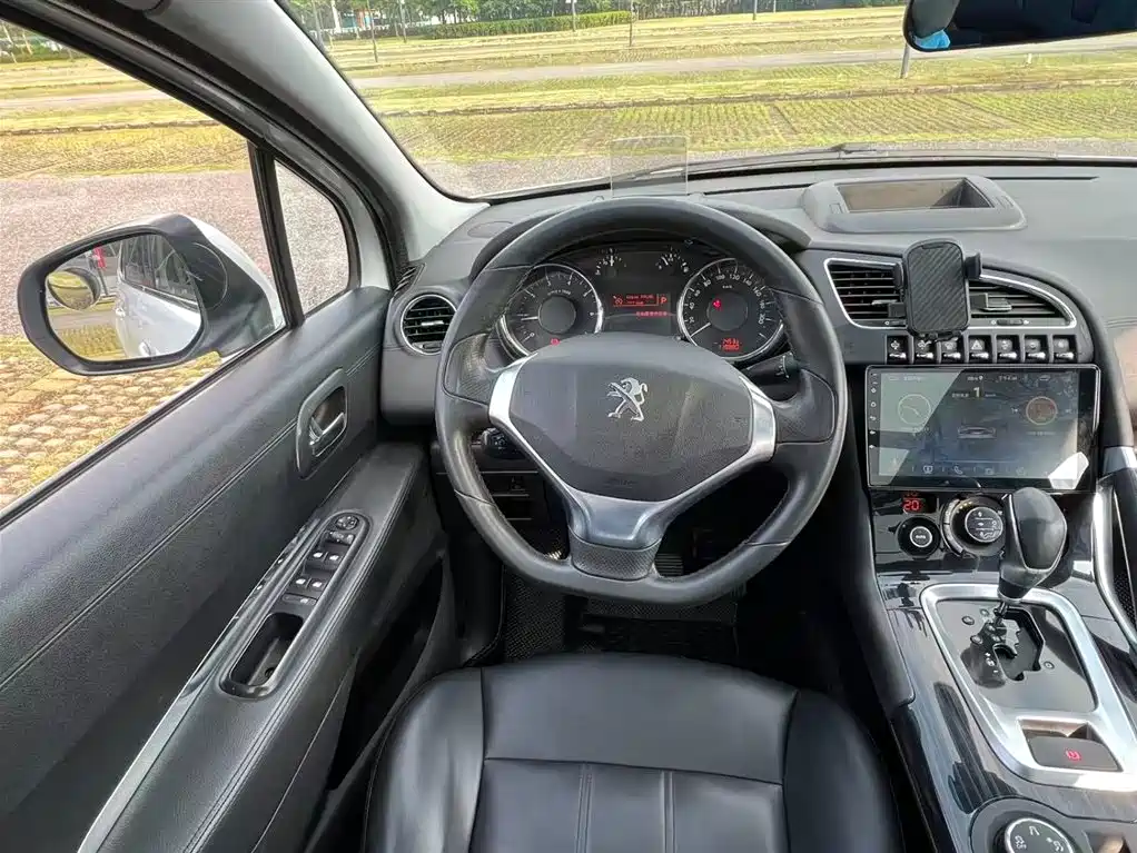 Peugeot 3008 2015 1.6THP Automatic Top Style Edition фото 10