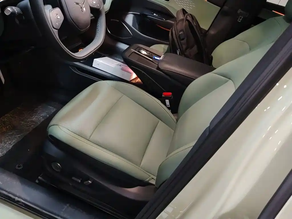 Hongqi EH7 2026 2025 690 Smart Selection Edition