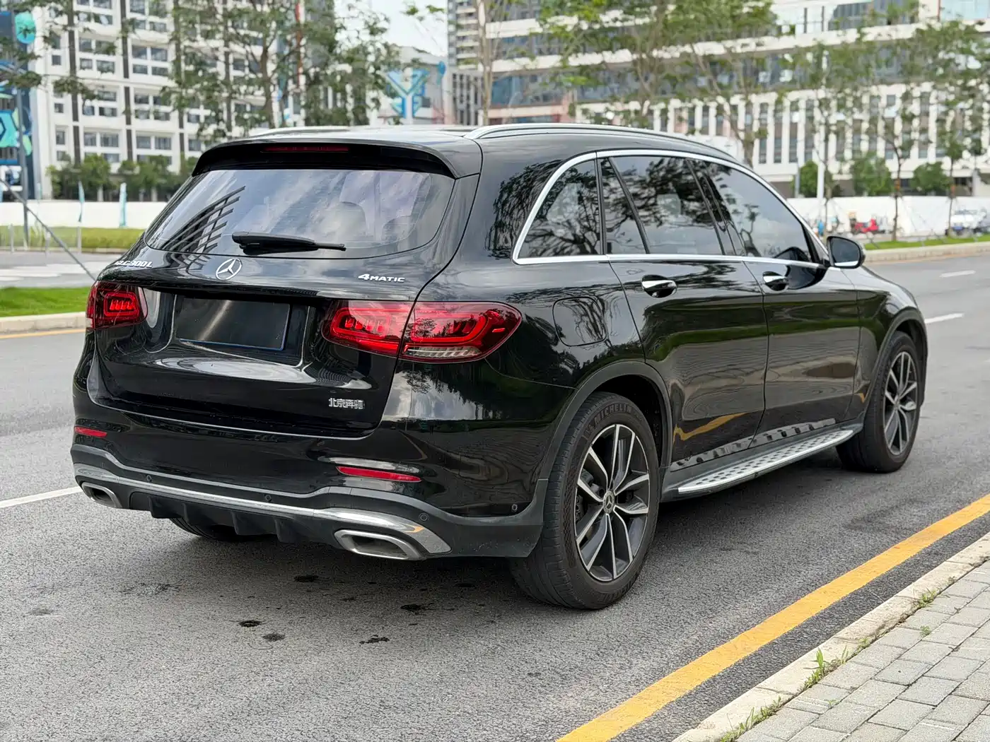 Mercedes-Benz GLC 2022 Model GLC 300 L 4MATIC Dynamic Edition фото 4