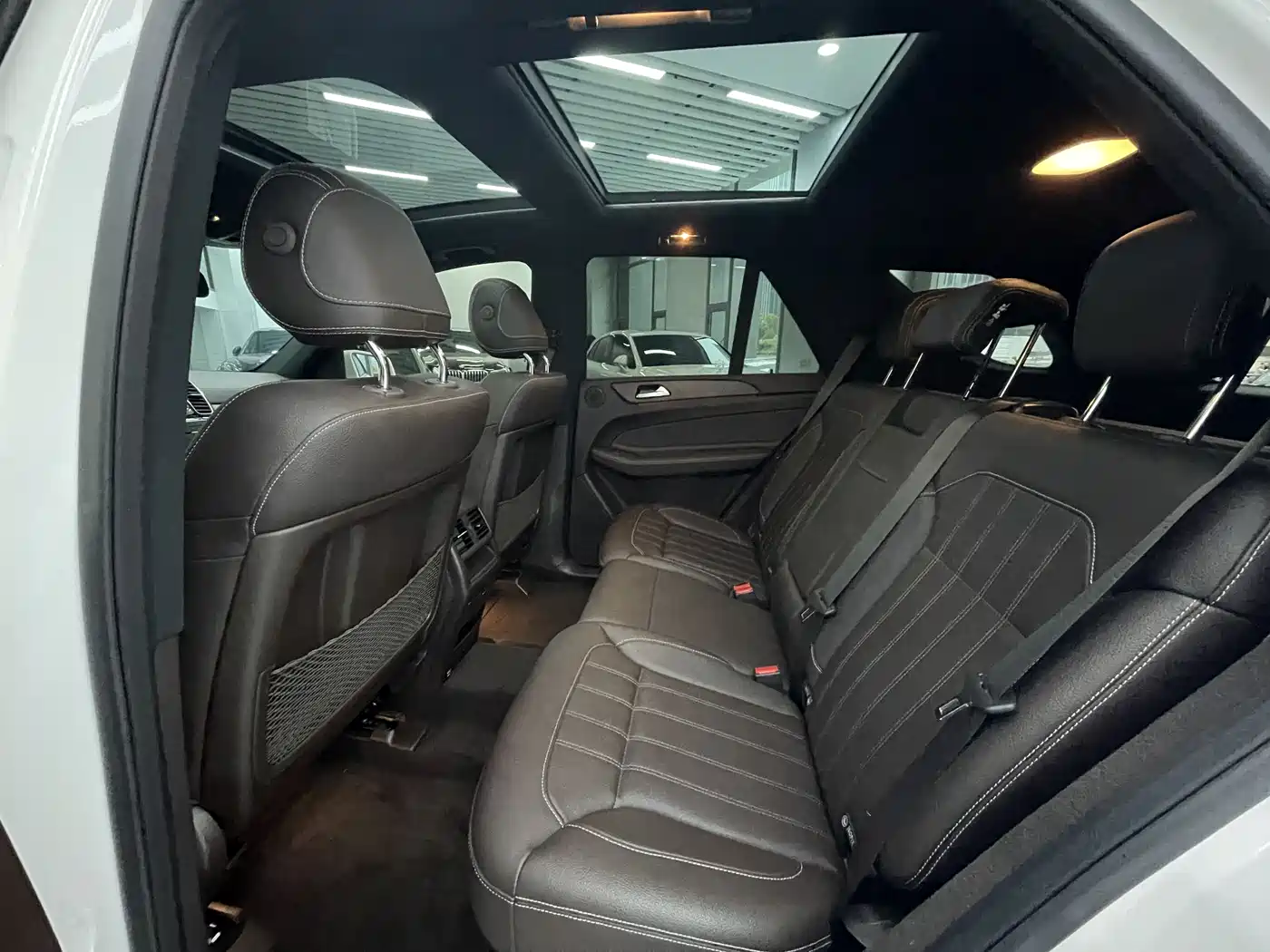 Mercedes-Benz GLE 2018 GLE 400 4MATIC Ultimate Edition фото 28