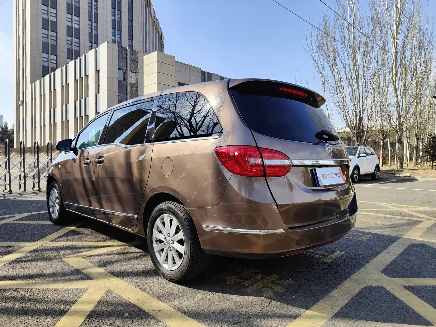 Buick GL8 2018 28T Luxury Model China VI фото 6