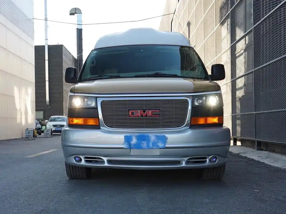 GMC Savana 2009 2010 6.0L Business Star 10-Seater