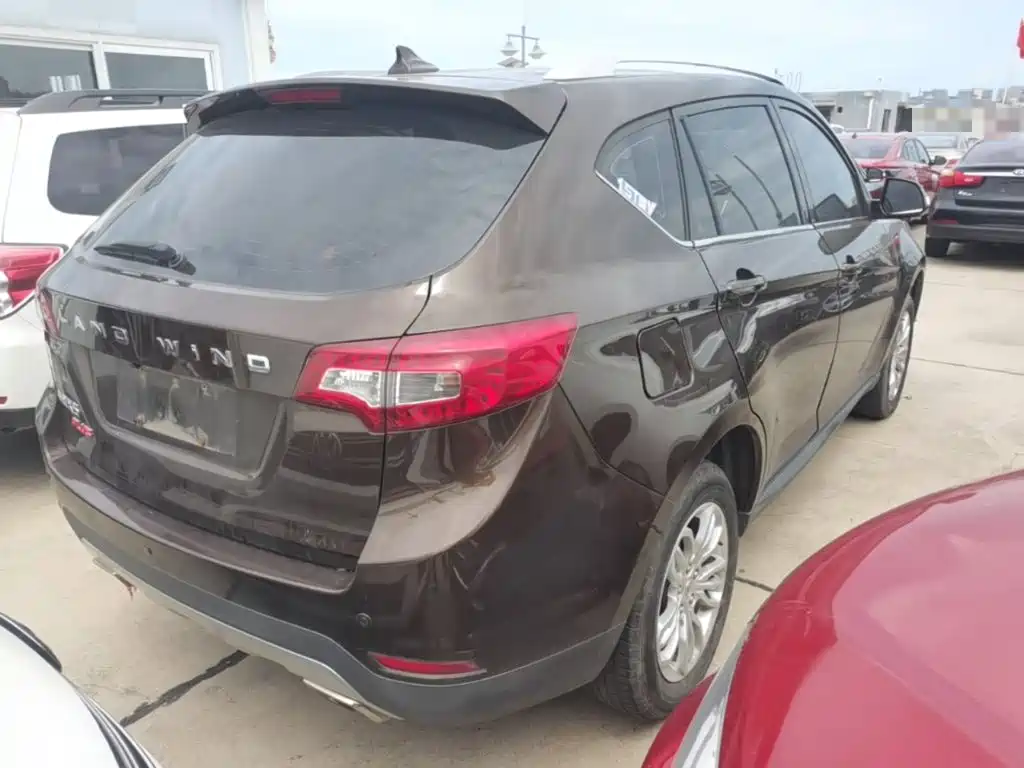 Landwind X5 2018 2016 Plus 1.5T CVT Innovation Edition