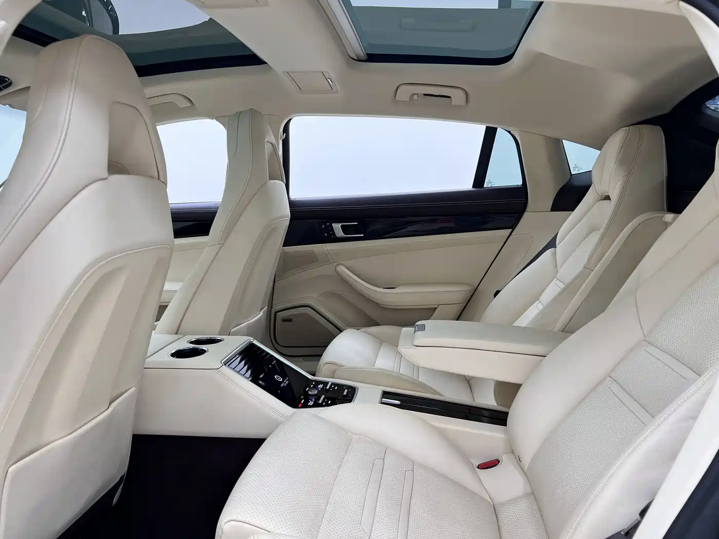 Porsche Panamera 2019 Panamera Executive Long Wheelbase 2.9T фото 28