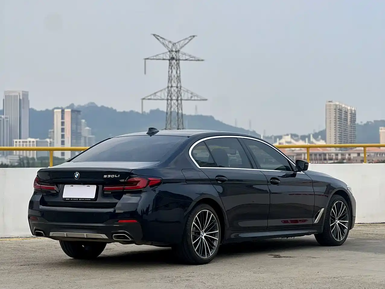 BMW 5 Series 2021 530Li Leading M Sport Package фото 7
