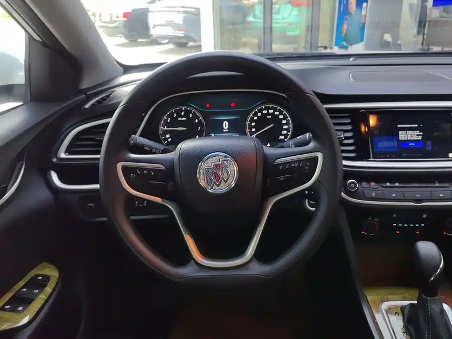 Фото 15 - Buick Excelle