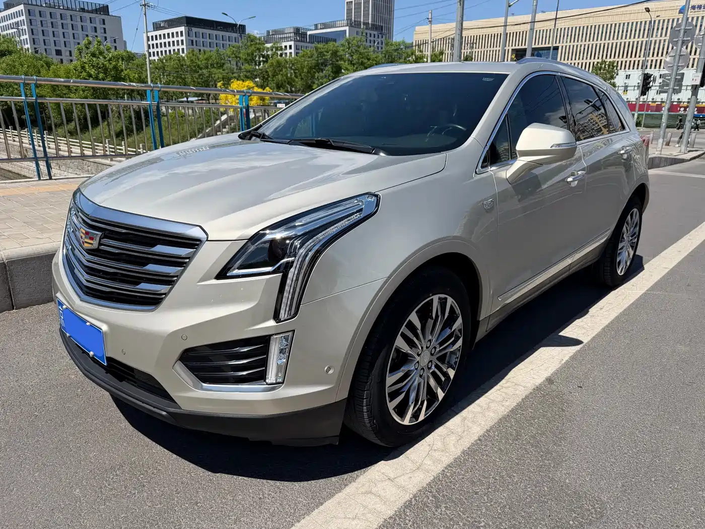 Cadillac XT5 2016 28T AWD Premium Model
