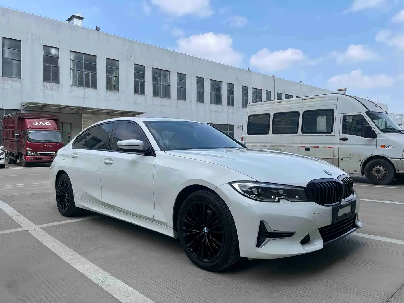 BMW 3 Series 2020 325Li Launch Edition фото 5