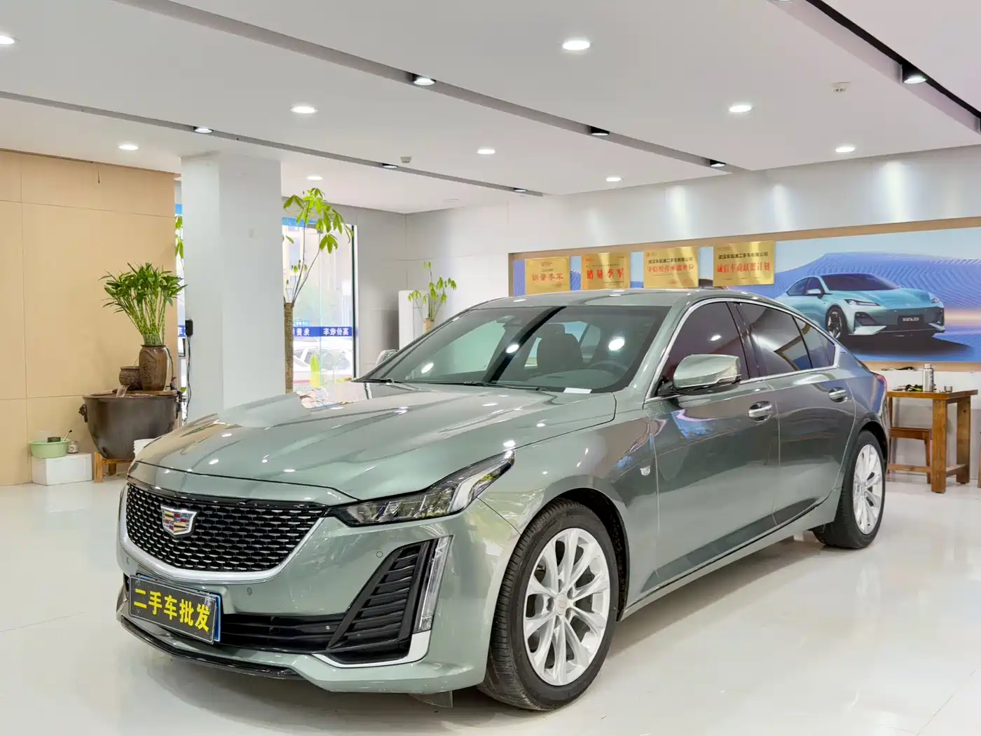 CADILLAC CT5