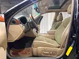 Фото 9 - Lexus LS