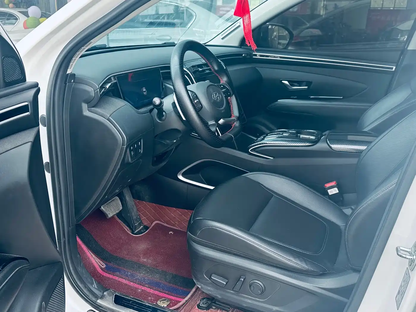 Hyundai Tucson 2023 Tucson L 1.5T Automatic 2WD LUX Premium Edition фото 2