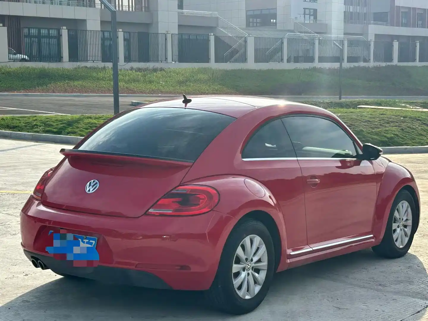 Photo 9 - Volkswagen Beetle