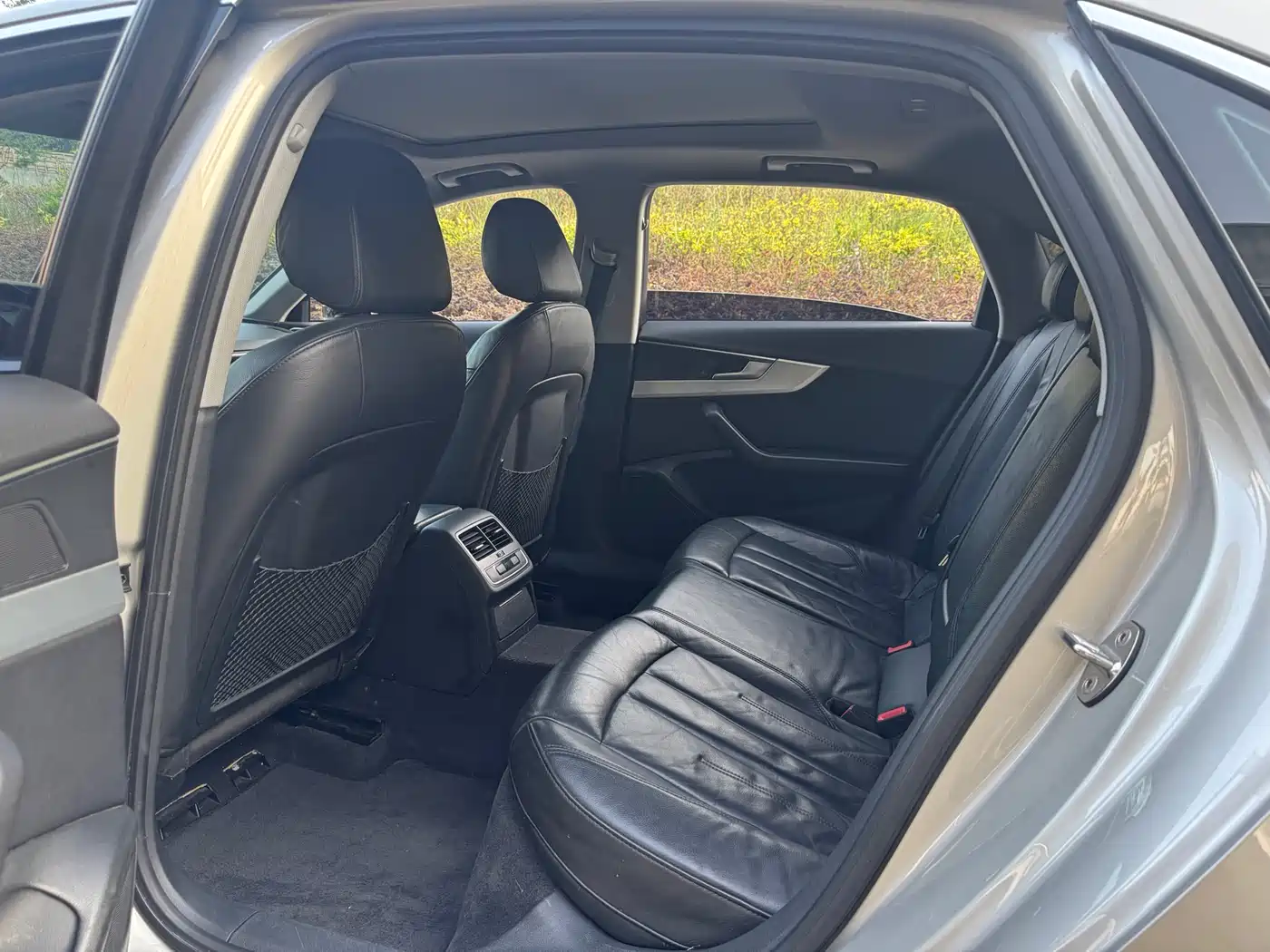 Audi A4L 2019 45 TFSI quattro Personality Sport (China V) фото 4