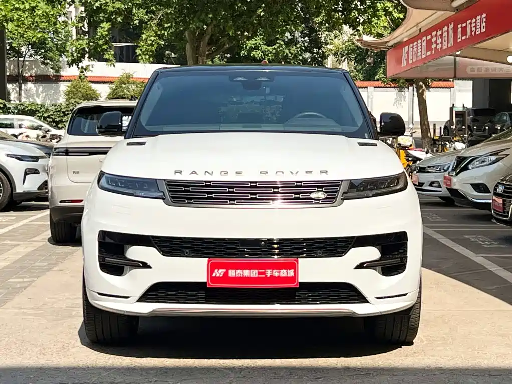 Land Rover Range Rover Sport 2026 2025 400PS Dynamic SE