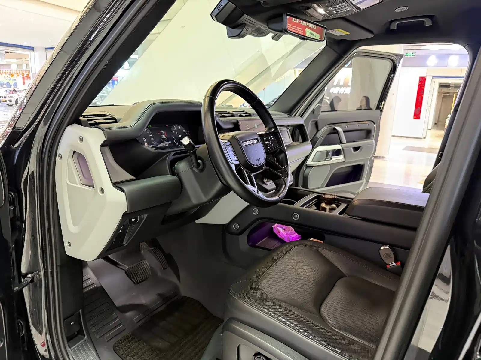 Фото 6 - Land Rover Defender