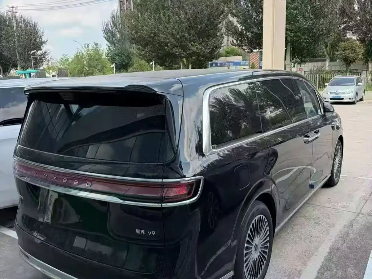 Zhijie Zunjie MPV 2026 2026 Model Mid-Range Edition