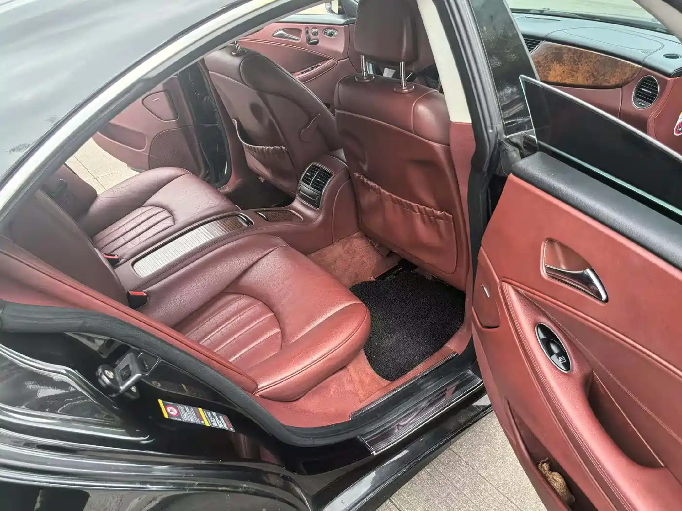 Mercedes-Benz CLS 2009 CLS 300 фото 8