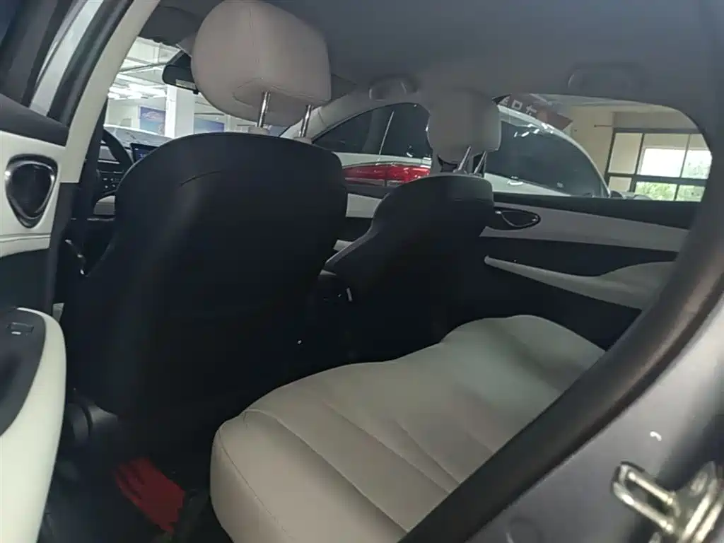 BYD Hai Bao 05 DM-i 2025 DM-i Smart Drive Edition 55KM Luxury фото 17