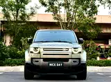 Photo 2 - Land Rover Defender